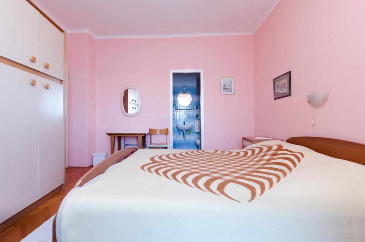 Rooms Sonja P Раб Екстериор снимка